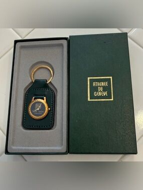 Vintage Authenee Du Geneve Keychain Watch